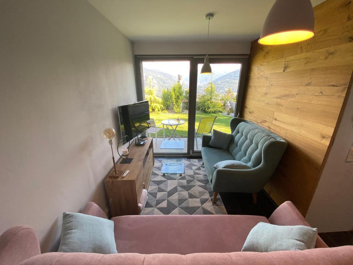 Bnb Valais - By La Sittelle Grimisuat Bagian luar foto