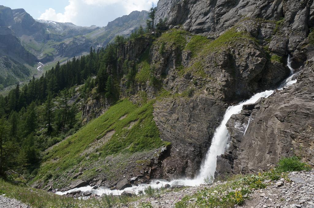Bnb Valais - By La Sittelle Grimisuat Bagian luar foto