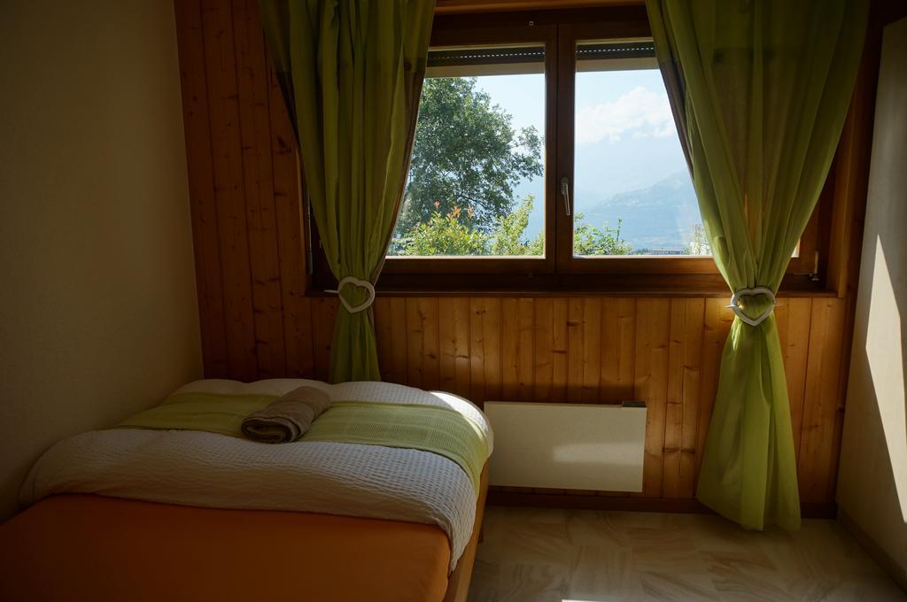 Bnb Valais - By La Sittelle Grimisuat Bagian luar foto